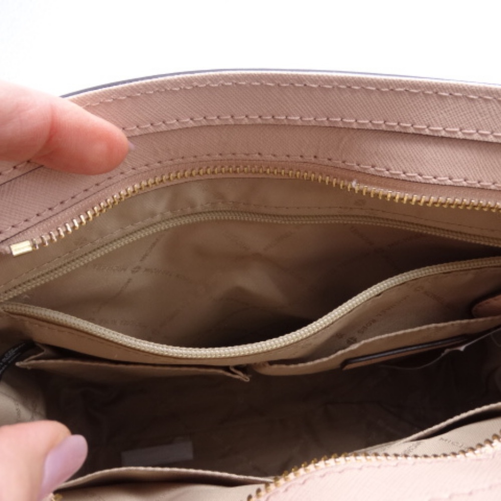 Michael Kors Ballet Crossbody/Shoulder  Bag - Picture 5 of 6